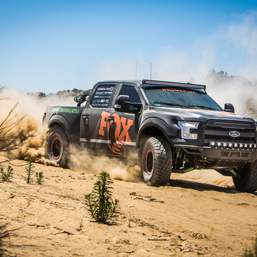 Fox 09+ Ford F-150 4WD 2.0 Performance Series 10.6in. Smooth Body IFP Rear Shock / 0-1in. Lift