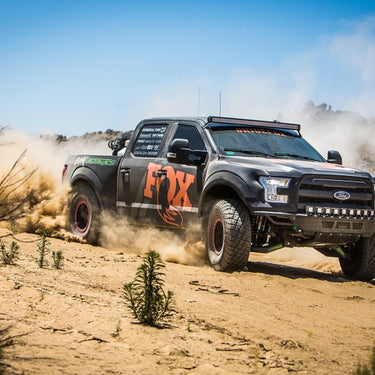 Fox 17-18 Ford F-250 4WD 2.0 Performance Series IFP Smooth Body Rear Shock / 0-1.0in Lift
