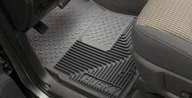 Husky Liners Universal HD Classic Style Center Hump Black Floor Mat (w/o Shifter Console)