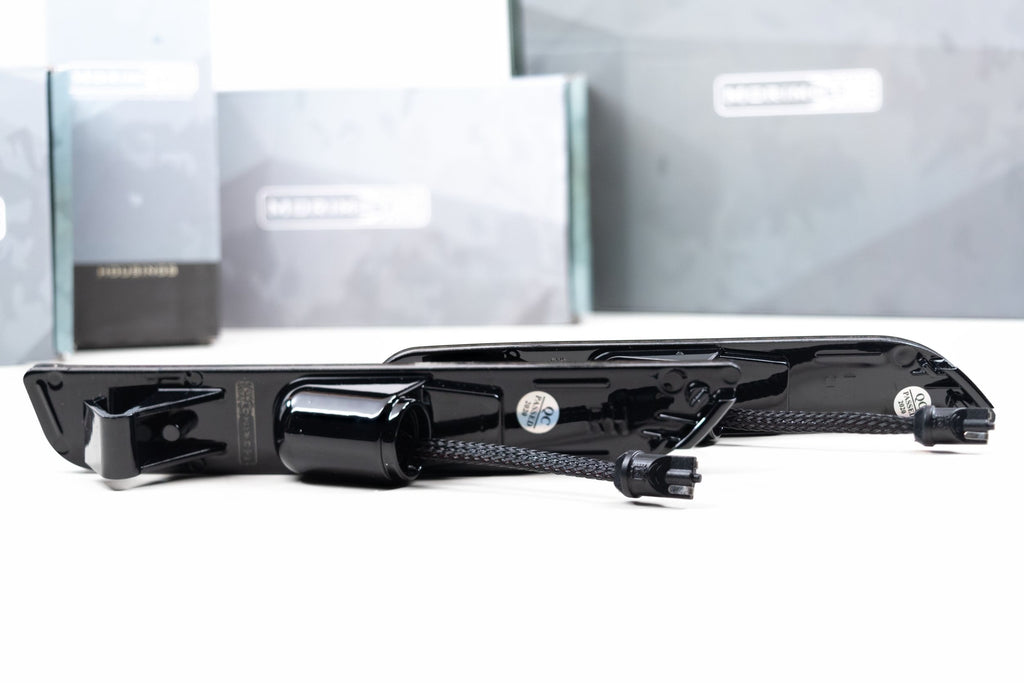 XB Side Markers: Ford Mustang (15-20 / Pair / Rear)