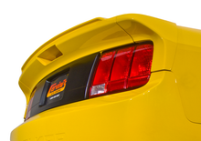 Load image into Gallery viewer, 05-09 Mustang Stalker Spoiler