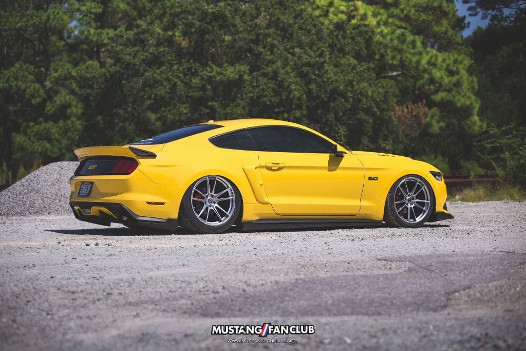 15-21 Mustang Stalker Side Skirts